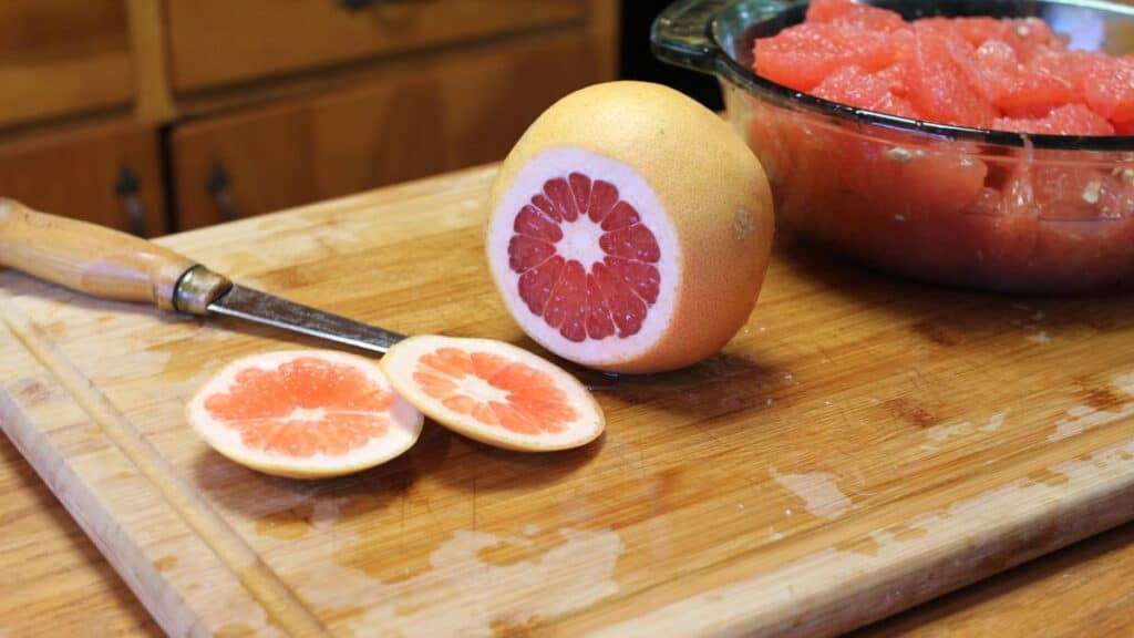 a grapefruit with the end cut off