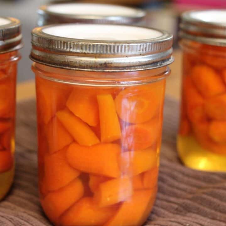 jars of home canned carrots